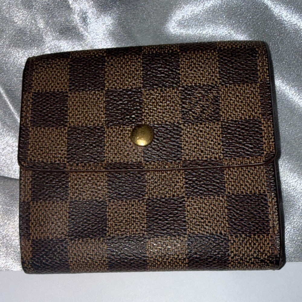 Louis Vuitton Damier Portefeiulle Elise Trifold Wallet